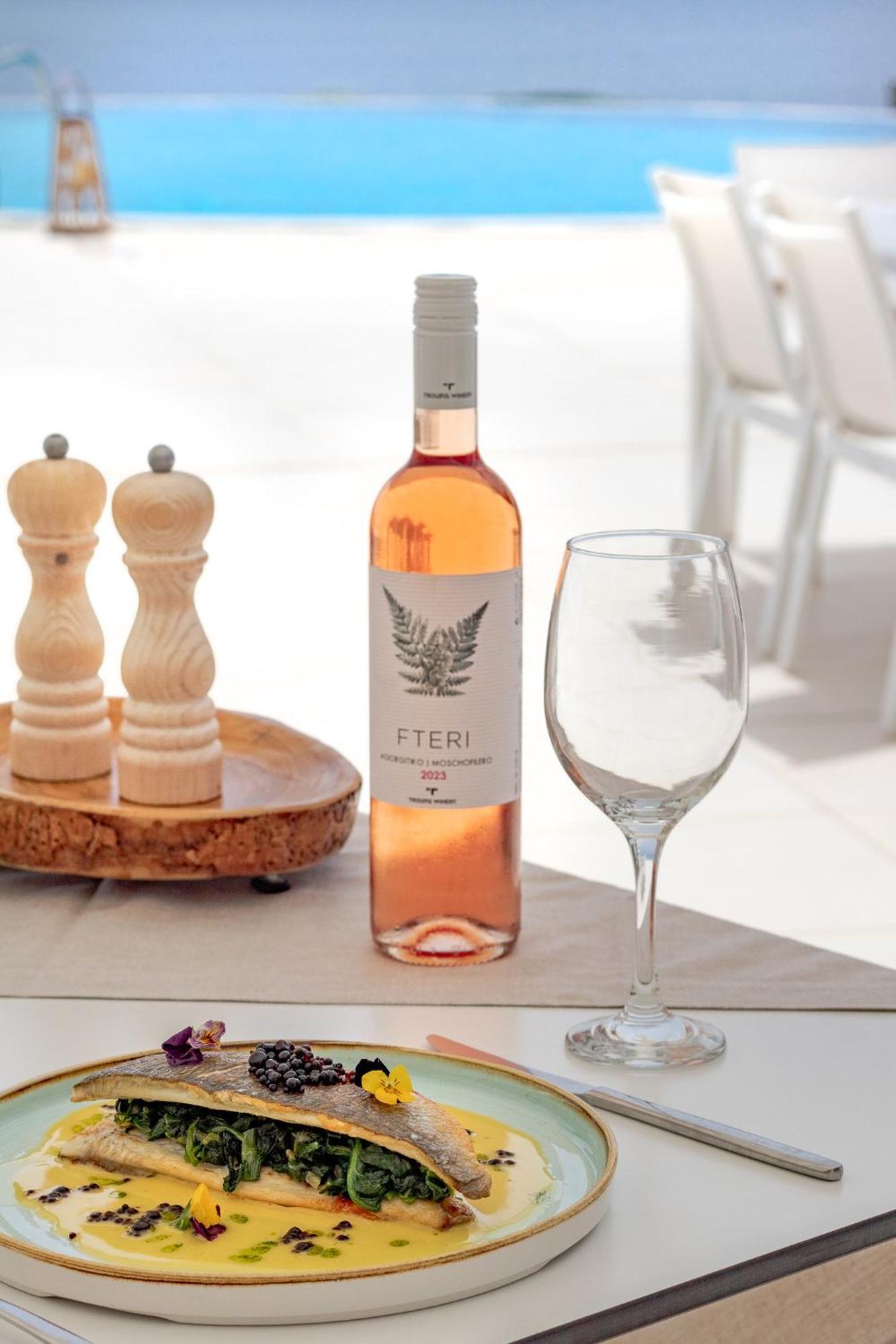 White Donkey Boutique Hotel (Adults Only) Chrani Buitenkant foto